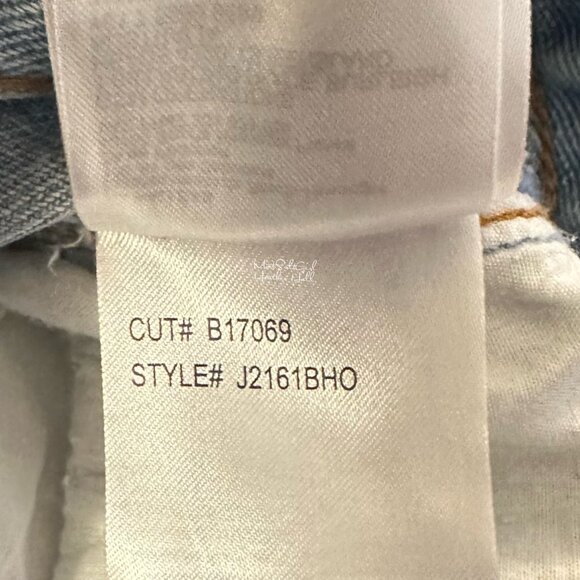 Billabong Light Wash High Rise Mom Distressed Raw Fringe Hem Jean Shorts 26 - Picture 6 of 6